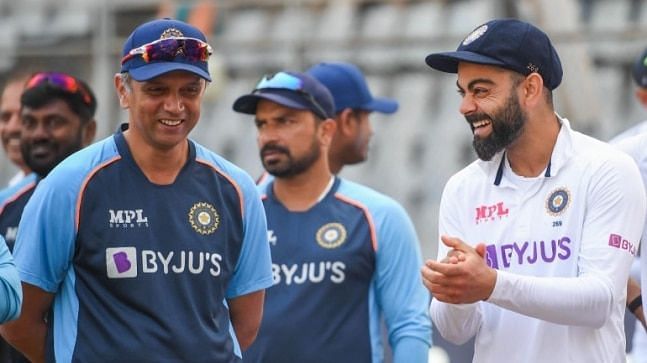 भारतीय टीम के हेड कोच राहुल द्रविड़ और टेस्ट कप्तान विराट कोहली 