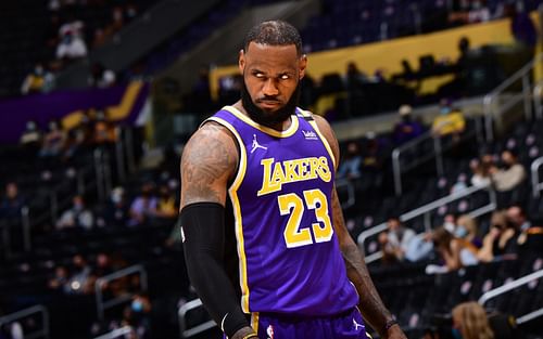 The LA Lakers will need a fully healthy LeBron James to get out of the tough Western Conference [Photo: Golf Digest]