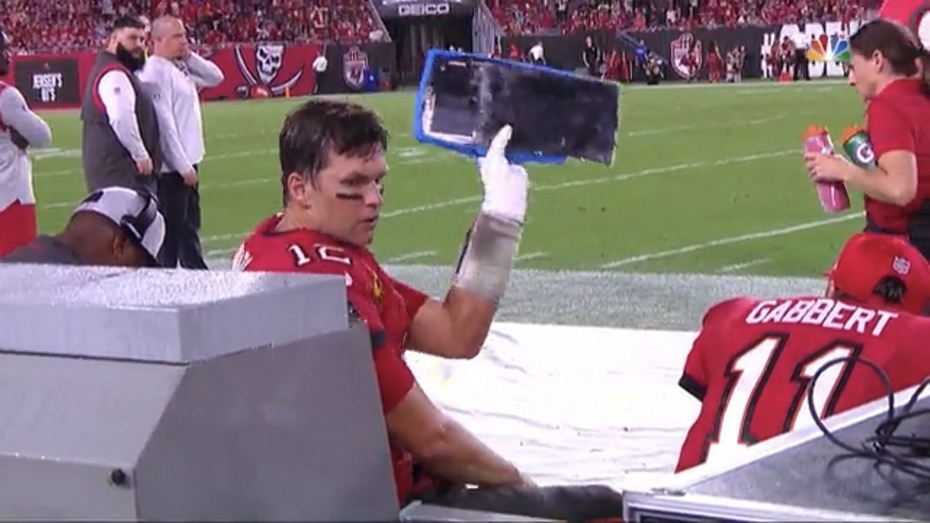 Tom Brady throws tablet out of frustration in Sunday night&#039;s loss to the New Orleans Saints