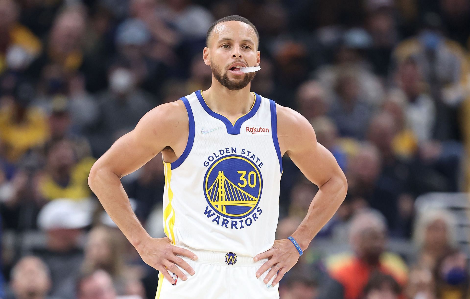 Golden State Warriors superstar Steph Curry knocked down five triples to help the Golden State Warriors to a 102-100 win against the Indiana Pacers