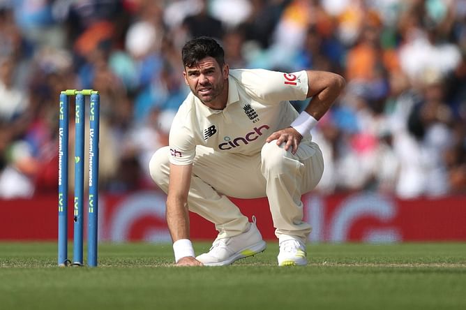 “He’ll bowl them out in an hour and a half” - Geoffrey Boycott feels James Anderson can wreak havoc in pink-ball Test during Ashes
