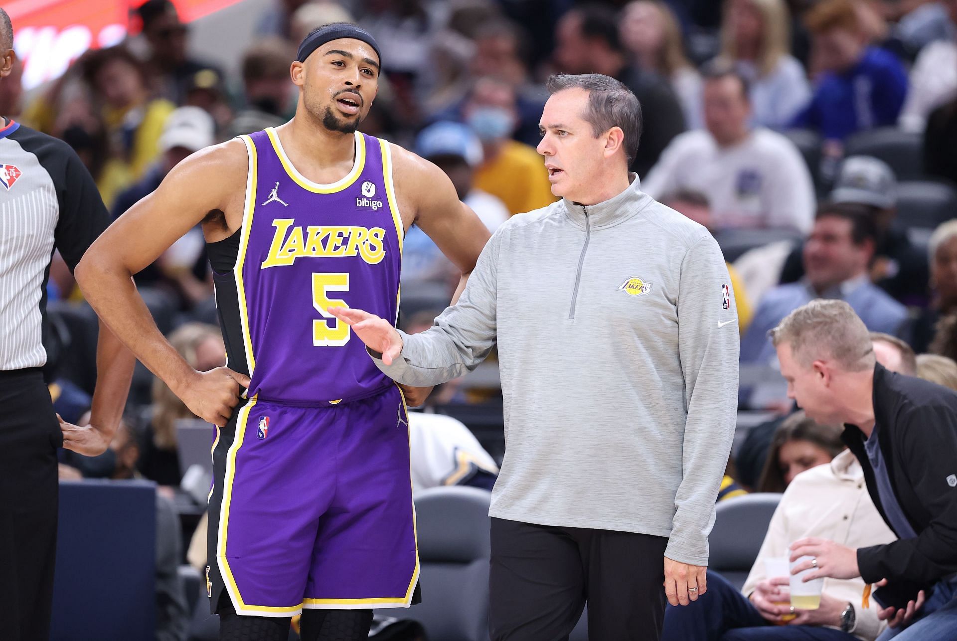 Talen Horton-Tucker in discussion with LA Lakers head coach Frank Vogel