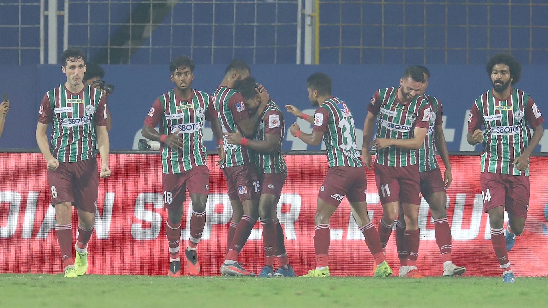 ATK Mohun Bagan players in action during an earlier ISL match. (Image courtesy: ISL Media)