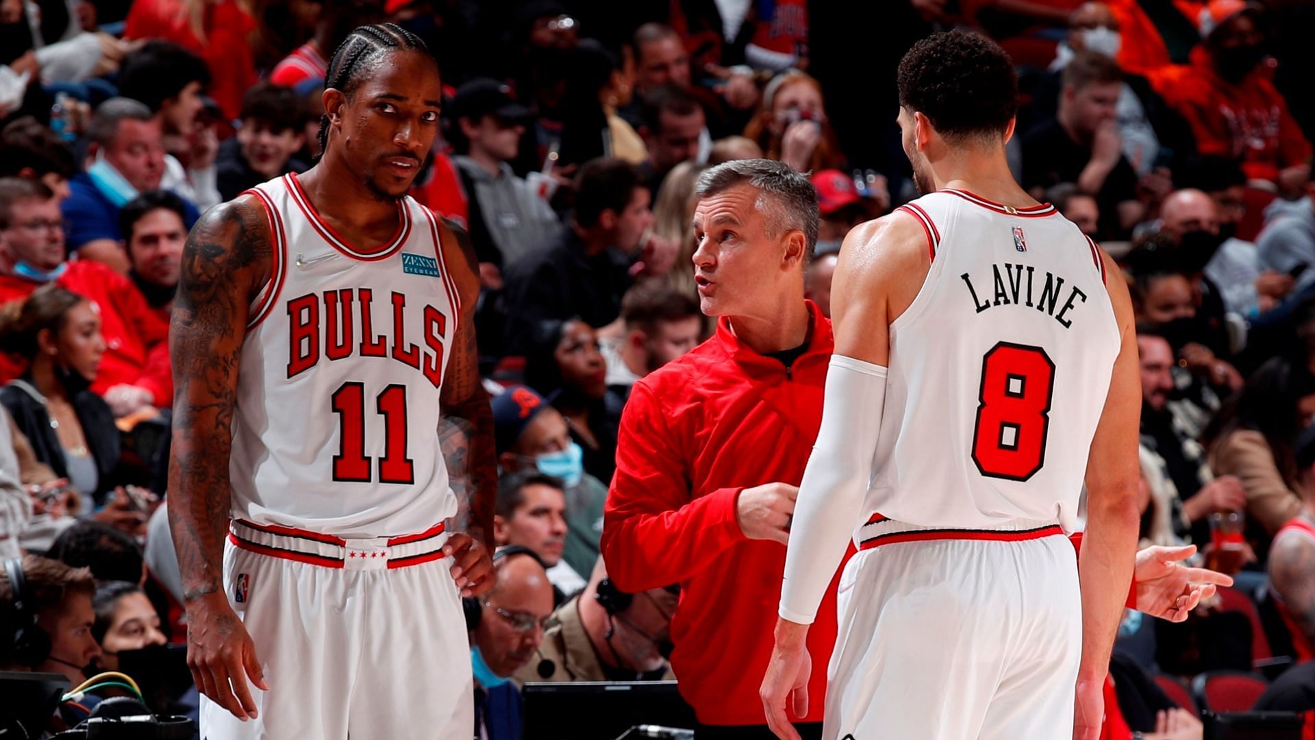 DeMar DeRozan and Zach LaVine could lead the Chicago Bulls to the top of the East this season [Photo: Sporting News]