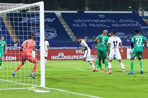 ATK Mohun Bagan's first goal came from a set-piece (Image Courtesy: ISL)