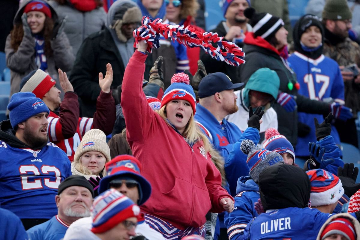 Watch: Bills fan takes pre-game ritual to next level by jumping on to ...