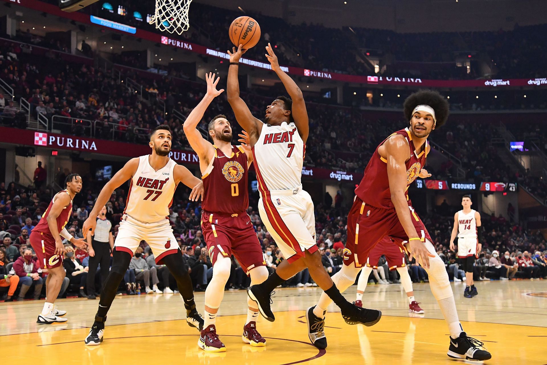 A shot from the Miami Heat vs the Cleveland Cavaliers game