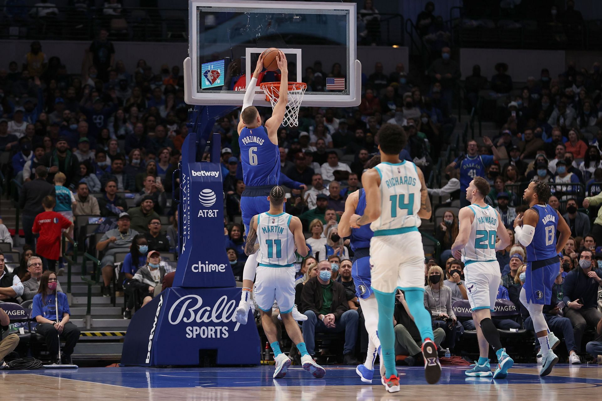 Charlotte Hornets v Dallas Mavericks