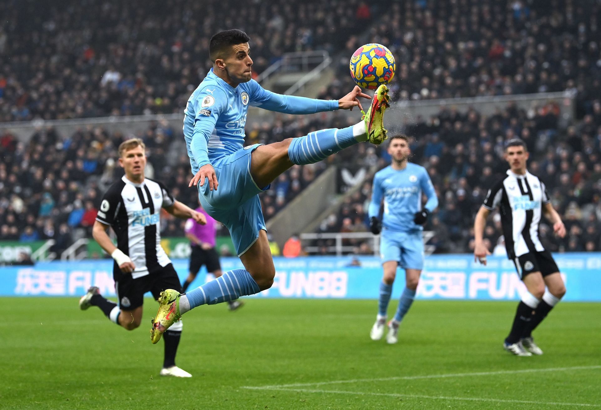 Newcastle United v Manchester City - Premier League