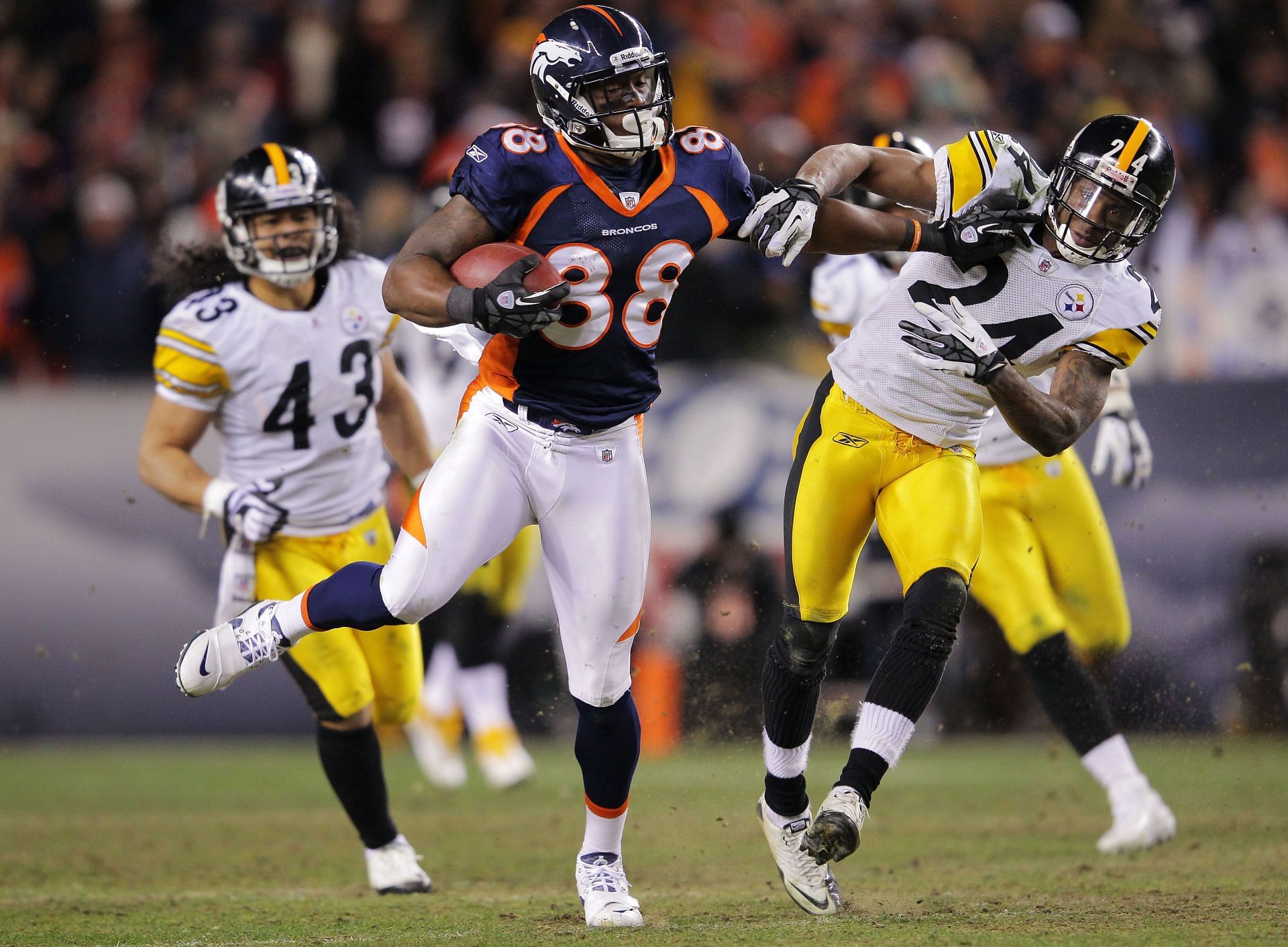 Wild Card Playoffs - Pittsburgh Steelers v Denver Broncos