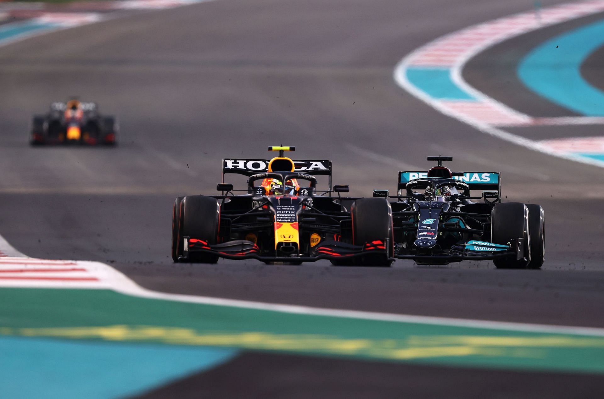 Max Verstappen (left) and Lewis Hamilton (right) (Photo by Lars Baron/Getty Images)