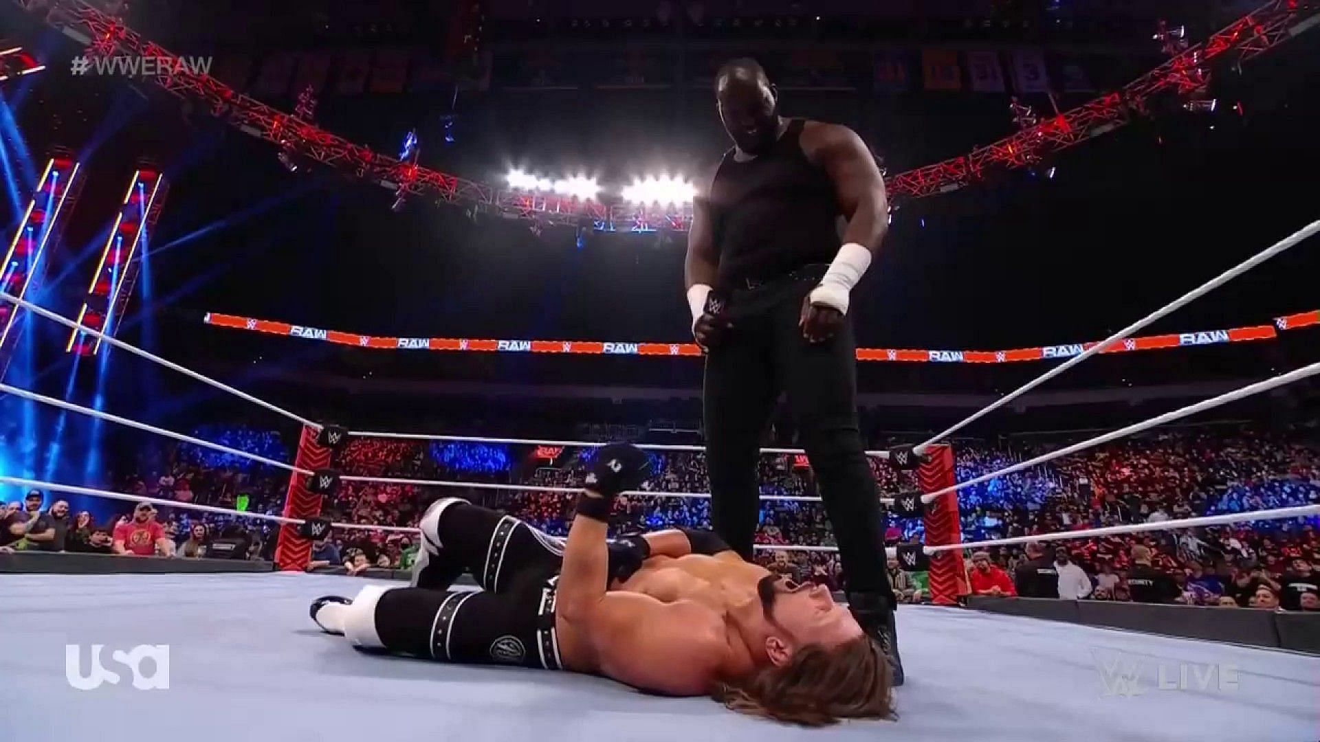 WWE रॉ (Raw) में फैंस को मिला बड़ा सरप्राइज