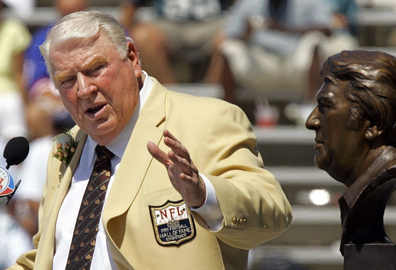 John Madden, 85, passed away on Tuesday morning. Photo: Brett Favre (Twitter)