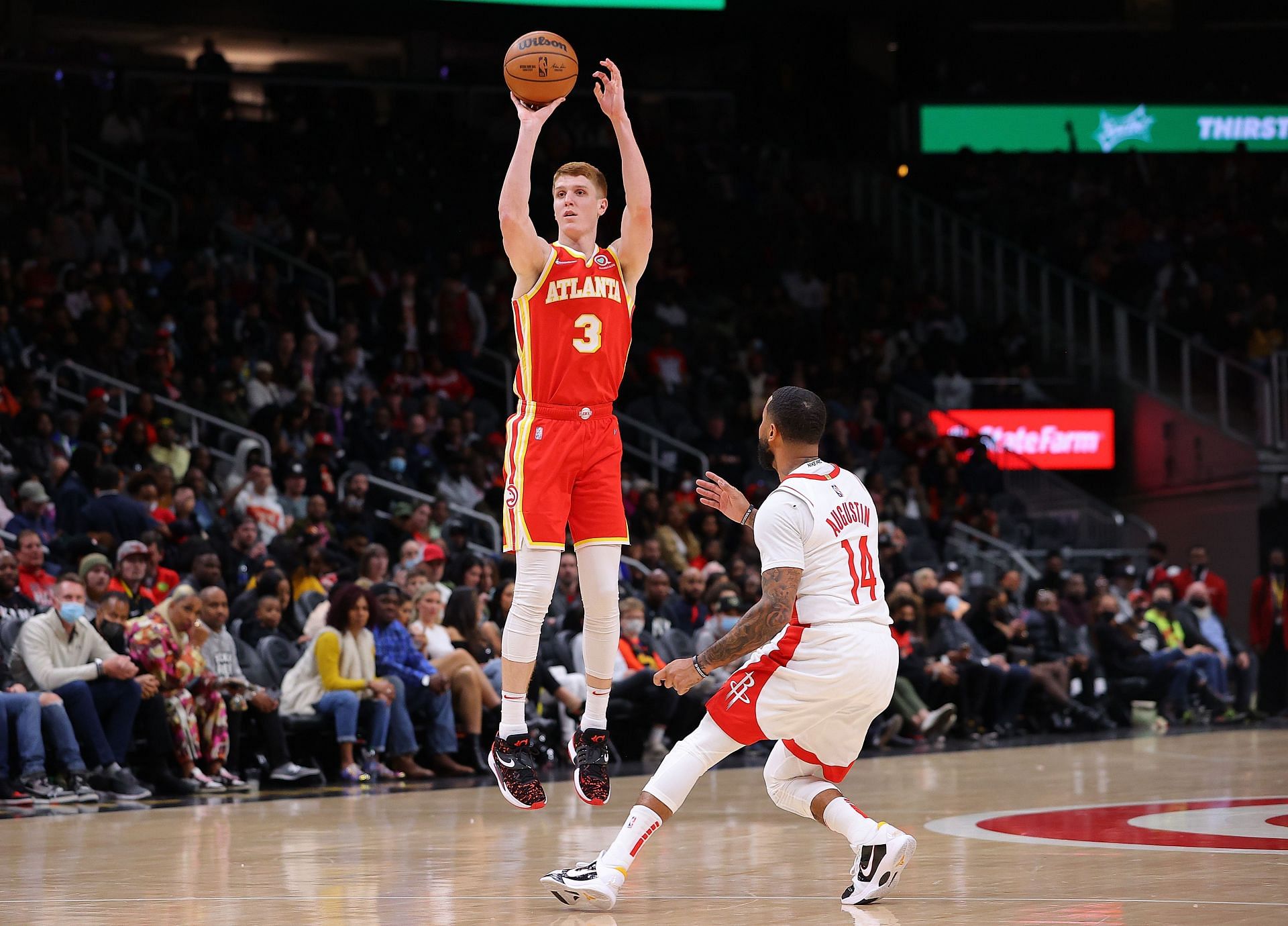 Kevin Huerter attempts a three-pointer