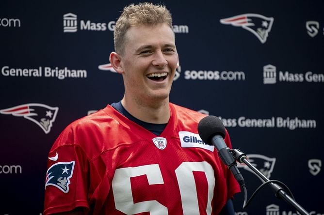 “I’ve been studying Bitcoin for a while now" - Mac Jones GIFTS cryptocurrency to Patriots offensive line for Christmas