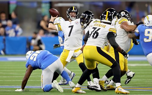 Pittsburgh Steelers QB Ben Roethlisberger v Los Angeles Chargers