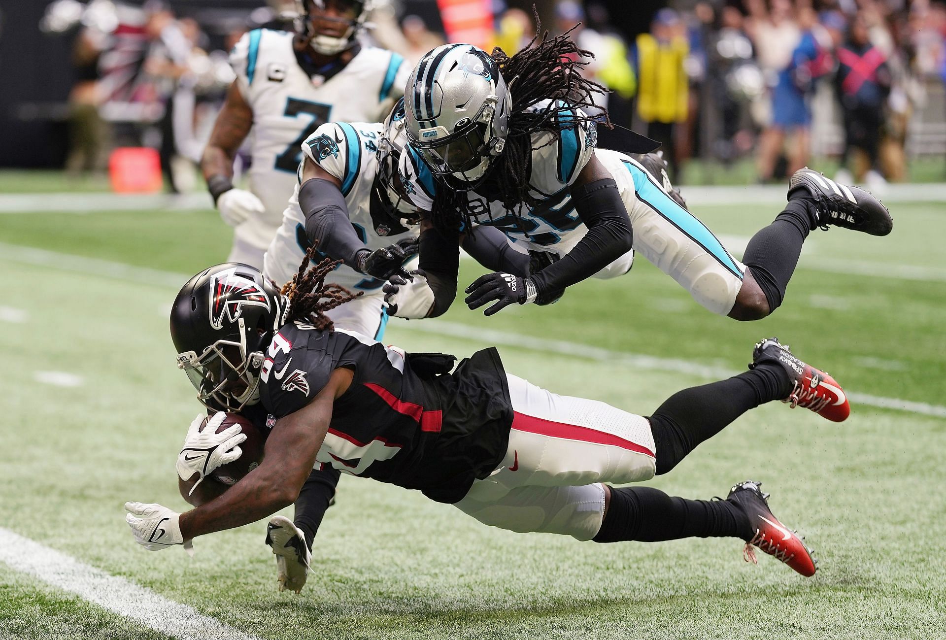 Carolina Panthers v Atlanta Falcons