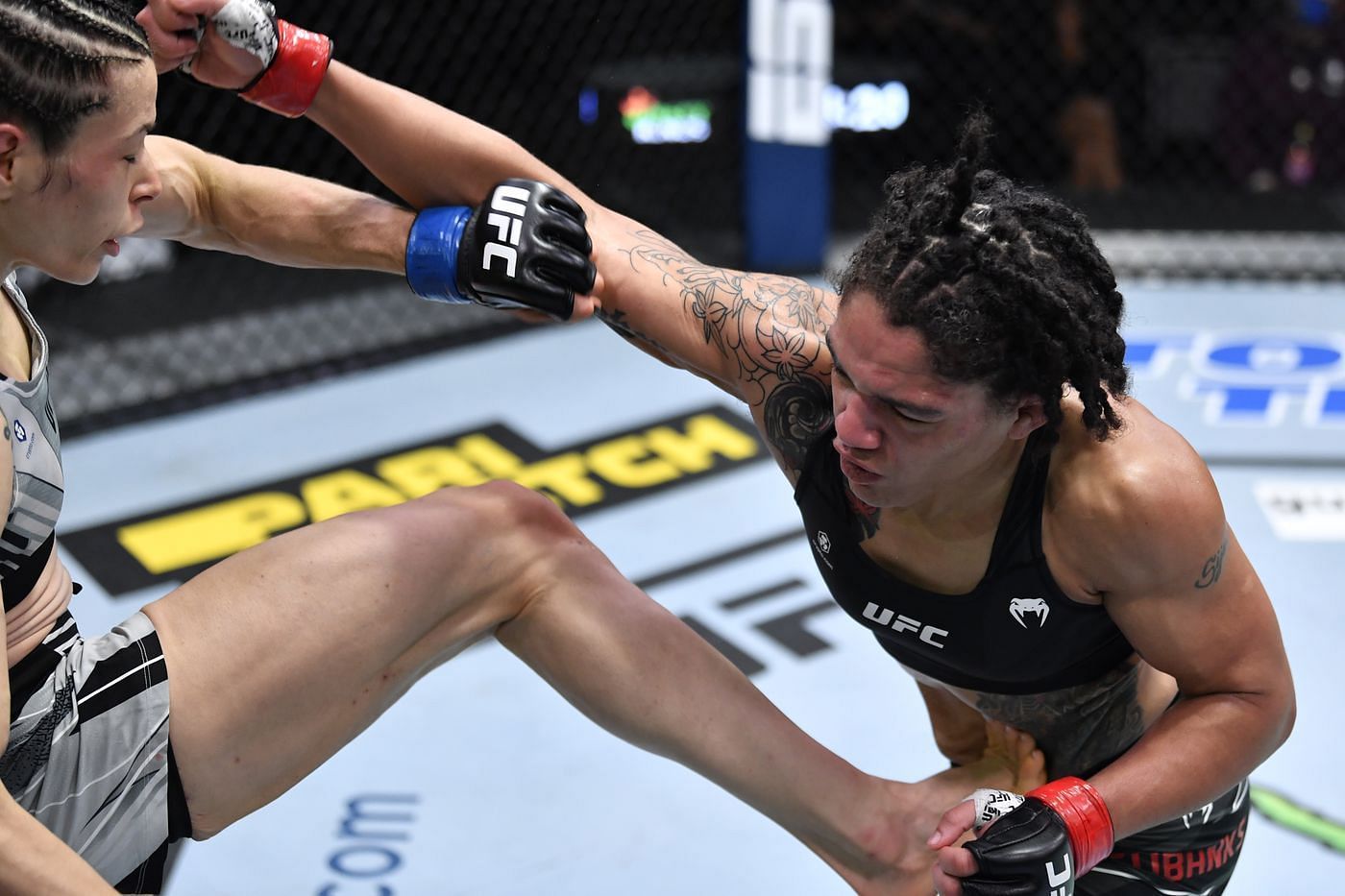 Melissa Gatto crushed Sijara Eubanks with a violent front kick to the body