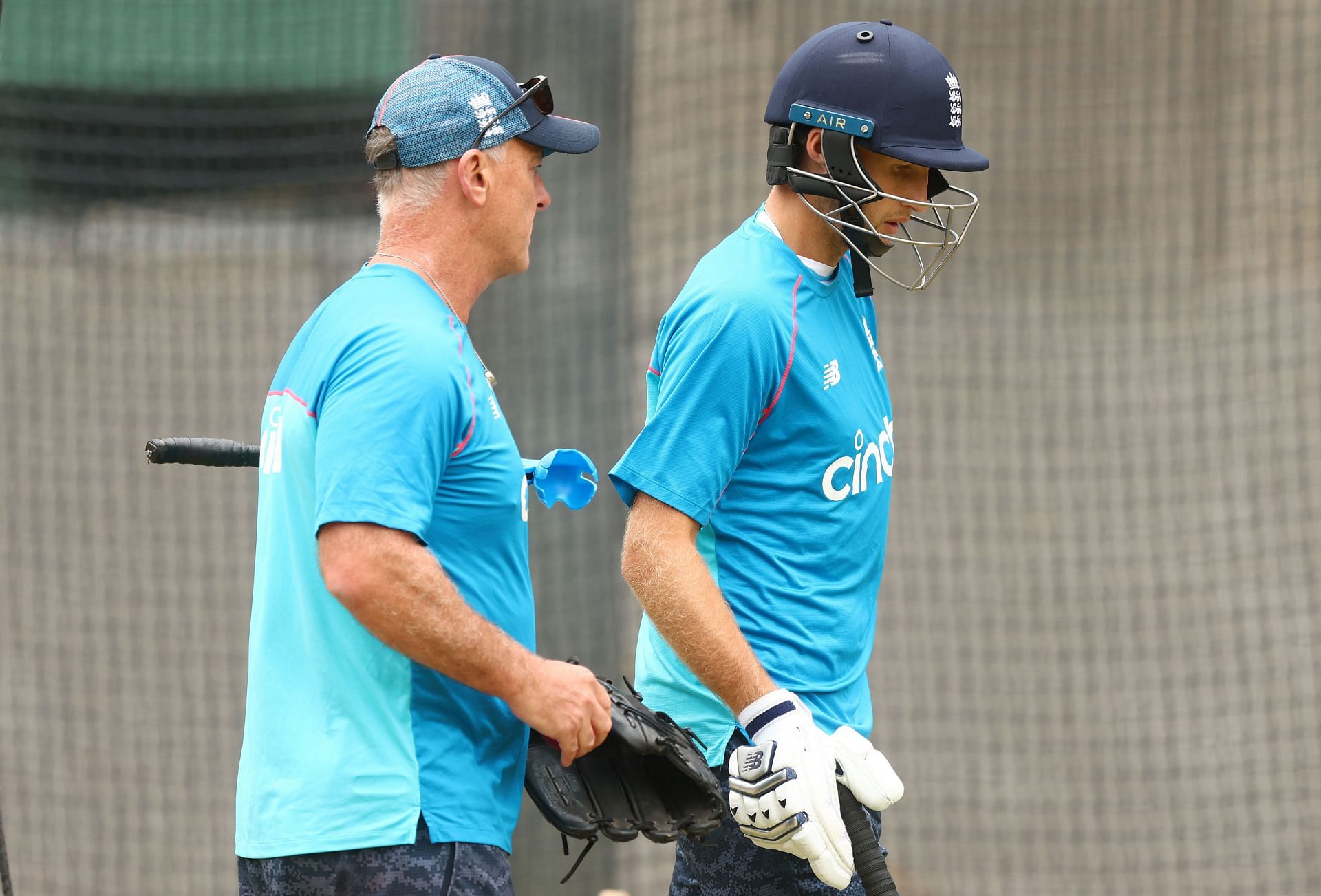 Graham Thorpe and Joe Root. (Credits: Getty)