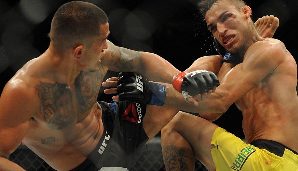 Anthony Pettis managed to submit Charles Oliveira after a brutal clash in 2016