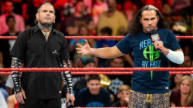 WWE से रिलीज़ हुए दिग्गज के लिए उनके भाई ने भेजा भावुक संदेश, AEW सुपरस्टार्स की भी प्रतिक्रियाएं सामने आईं