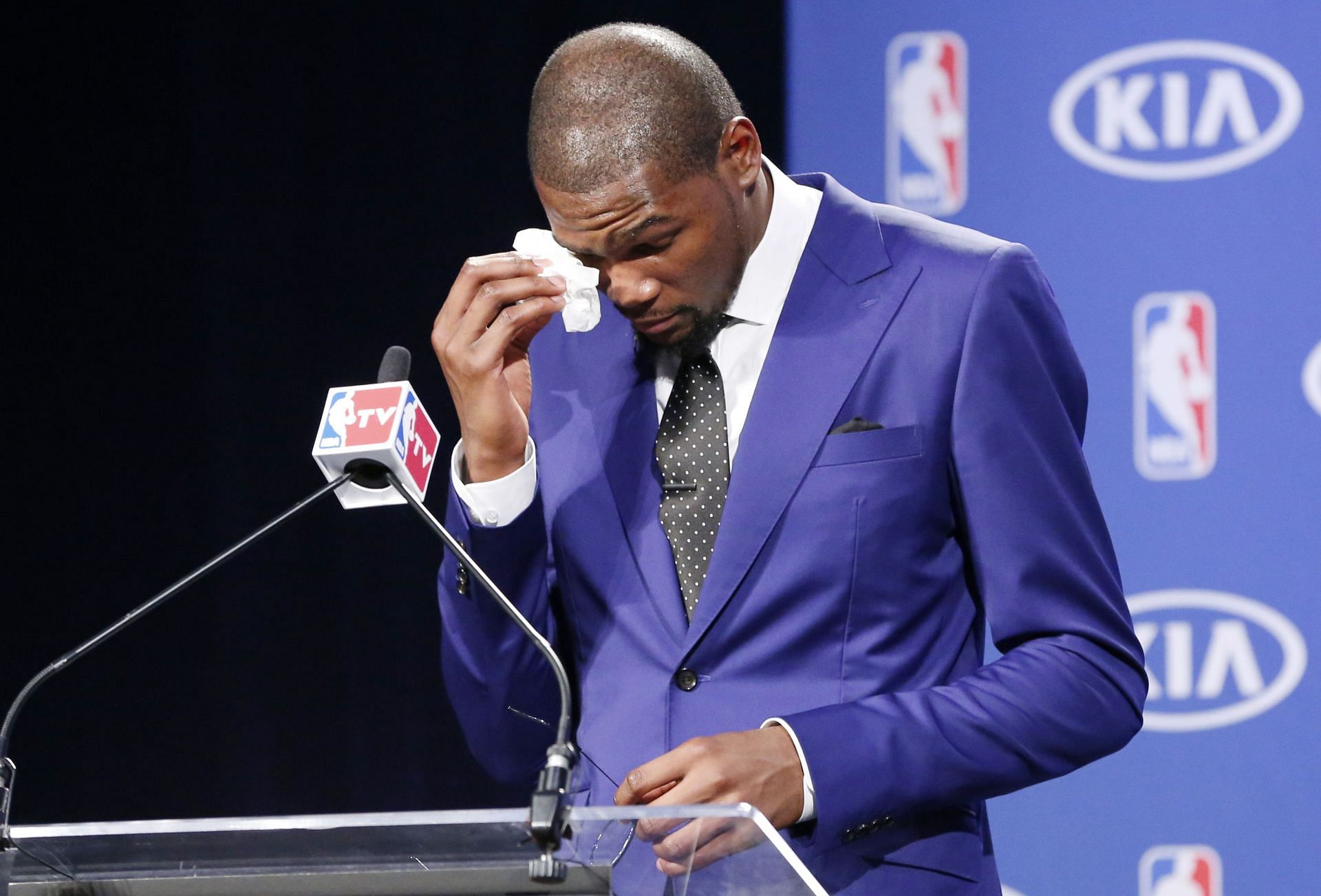 2013-14 NBA MVP: Kevin Durant. Photo Credit: AP.