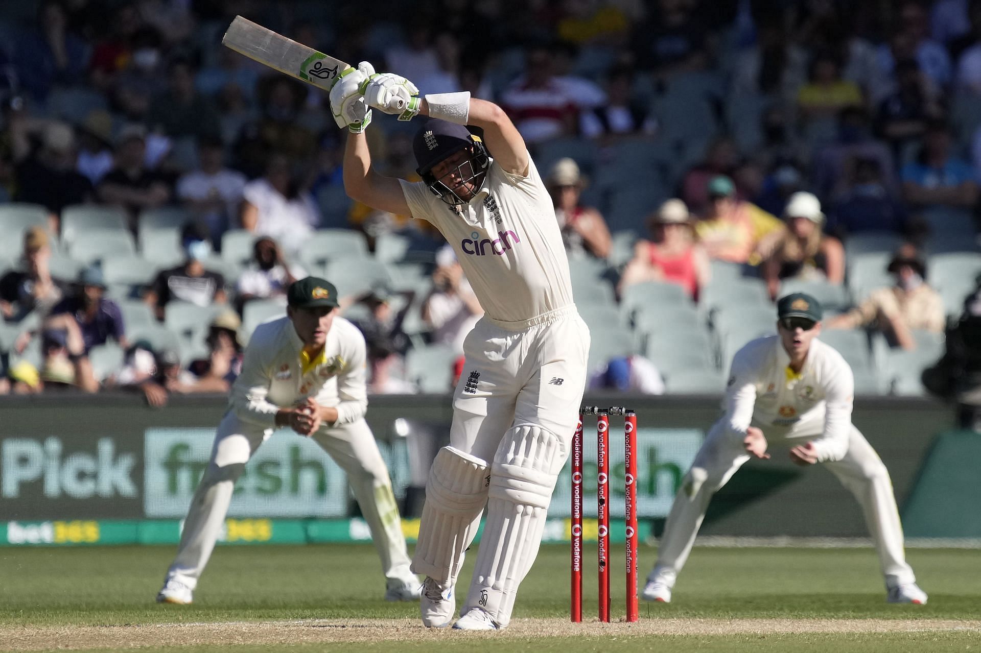 जोस बटलर ने एडिलेड टेस्ट मैच में काफी धैर्यपूर्वक ऑस्ट्रेलियाई गेंदबाजों का सामना किया था