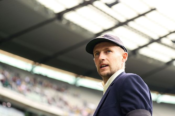 "Come on Joe"- Michael Atherton feels that one has to feel bad for Joe Root, who's "carrying all the burden" on his shoulders