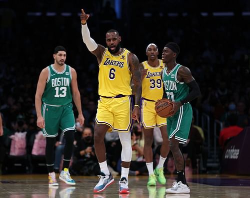 LeBron James had 30 points in the LA Lakers' 117-102 victory against the Boston Celtics.