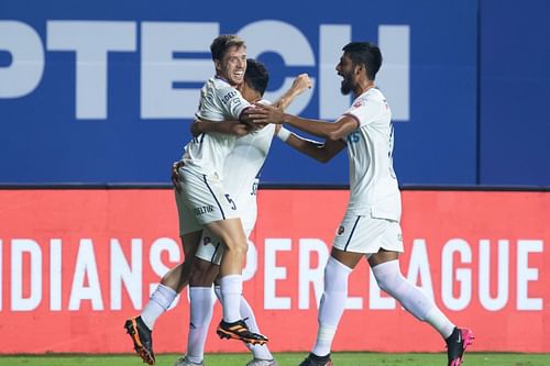 FC Goa's Alberto Noguera celebrating his goal against SC East Bengal (Image Courtesy: ISL)