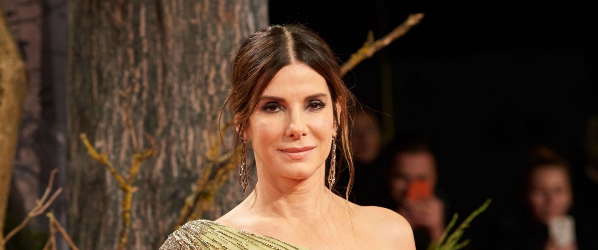 Sandra Bullock opened up about raising two adopted African-American children on &#039;Red Table Talk&#039; (Image via Getty Images/Picture Alliance)