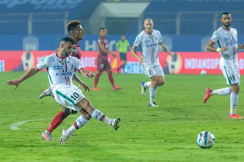 ATK Mohun Bagan's Hugo Boumous scored a second-half brace against NorthEast United FC. (Image Courtesy: Twitter/IndSuperLeague)