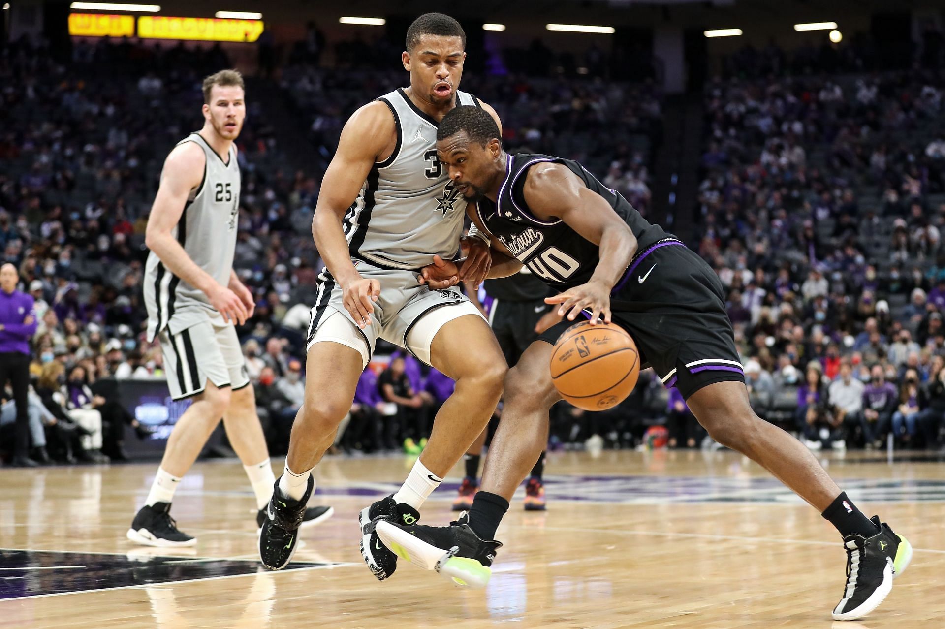 San Antonio Spurs v Sacramento Kings