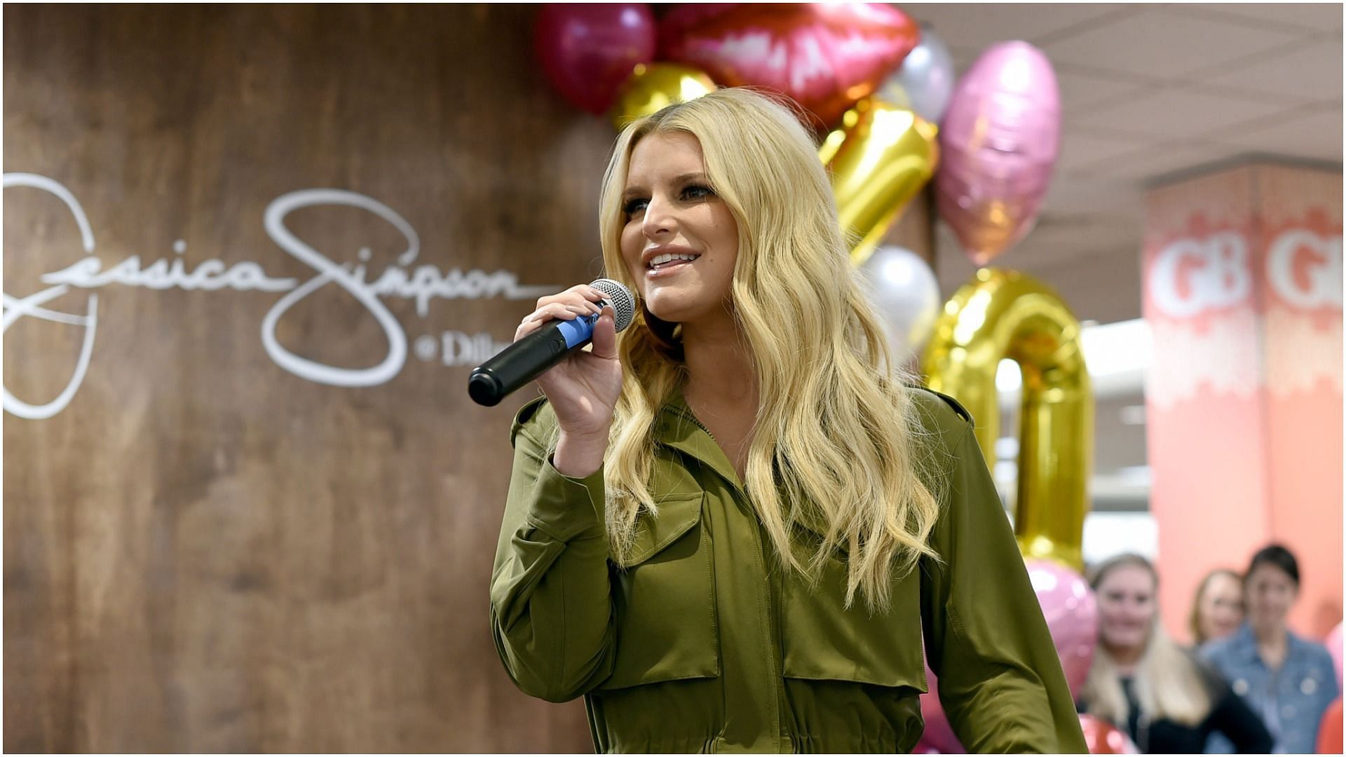 Jessica Simpson celebrates #1 New York Times best-selling memoir, &quot;Open Book&quot; at Dillard&#039;s CoolSprings (Image by John Shearer via Getty Images)