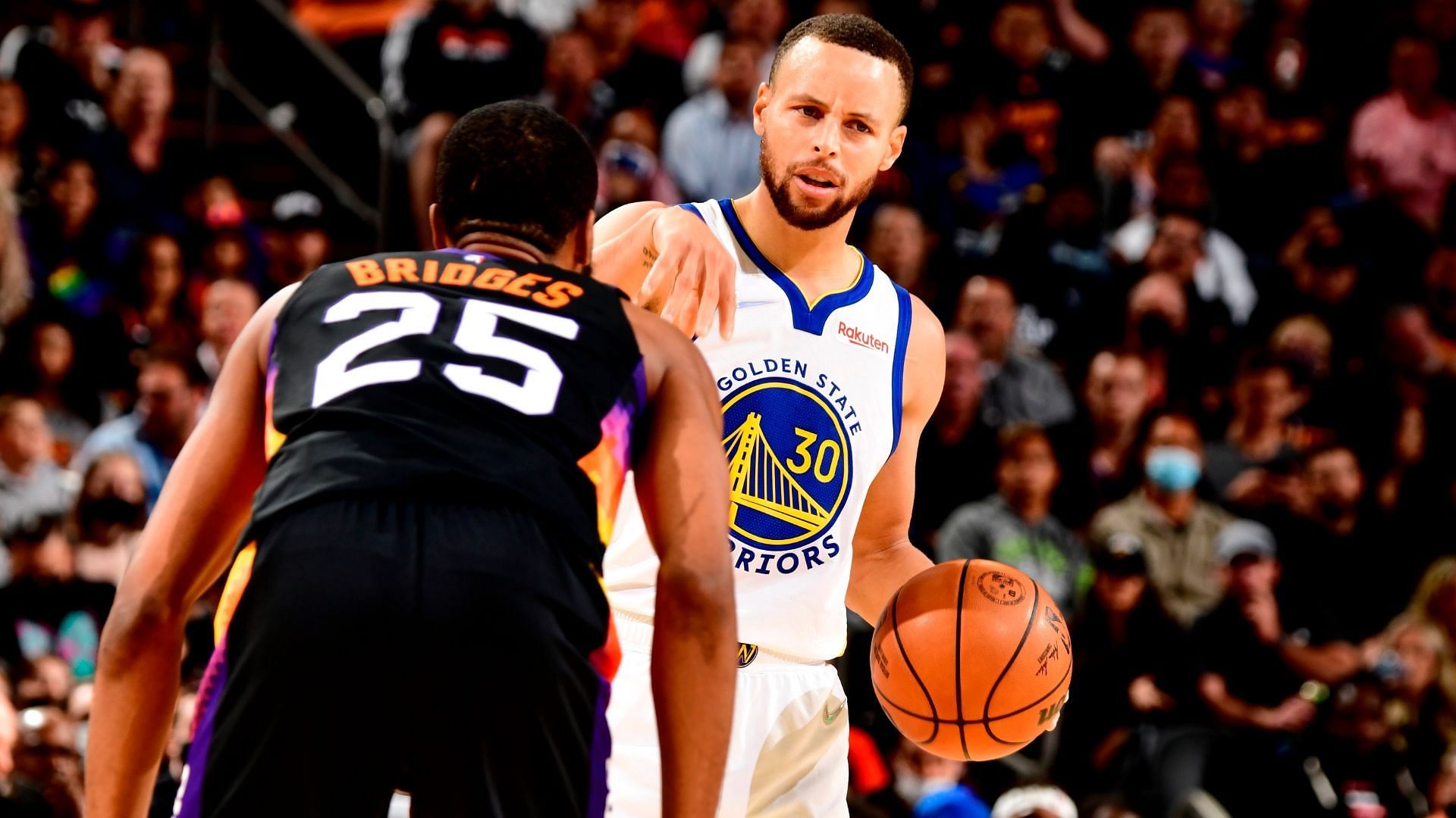 Steph Curry and the Golden State Warriors will visit the Phoenix Suns on Christmas.