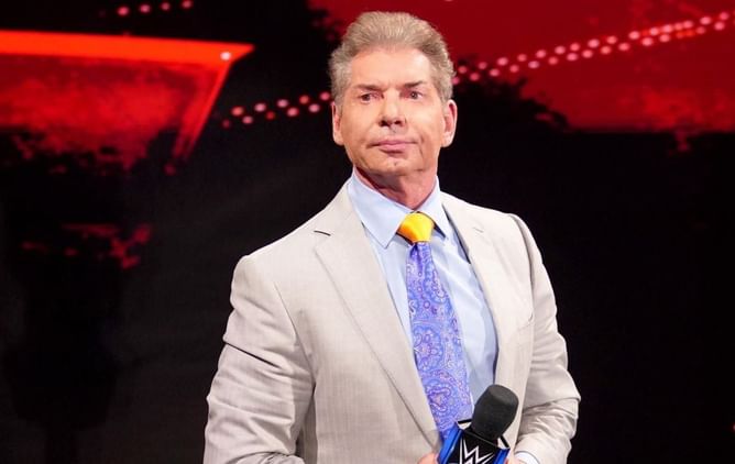 "It's like watching a murder" - Vince McMahon tried to get 4-time World Champion to act like a dog backstage