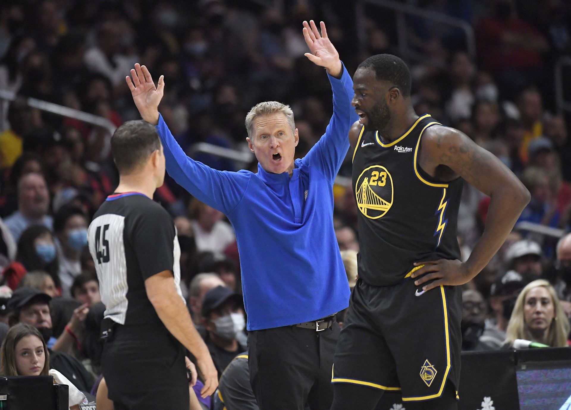 Head coach Steve Kerr of the Golden State Warriors reacts after Draymond Green #23 was called with a technical foul by referee Brian Forte #45 during the second half against the Los Angeles Clippers at Staples Center on November 28, 2021 in Los Angeles, California.