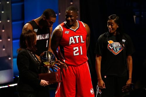 Dominique Wilkins (in the middle #21) at the Shooting Stars Competition 2015