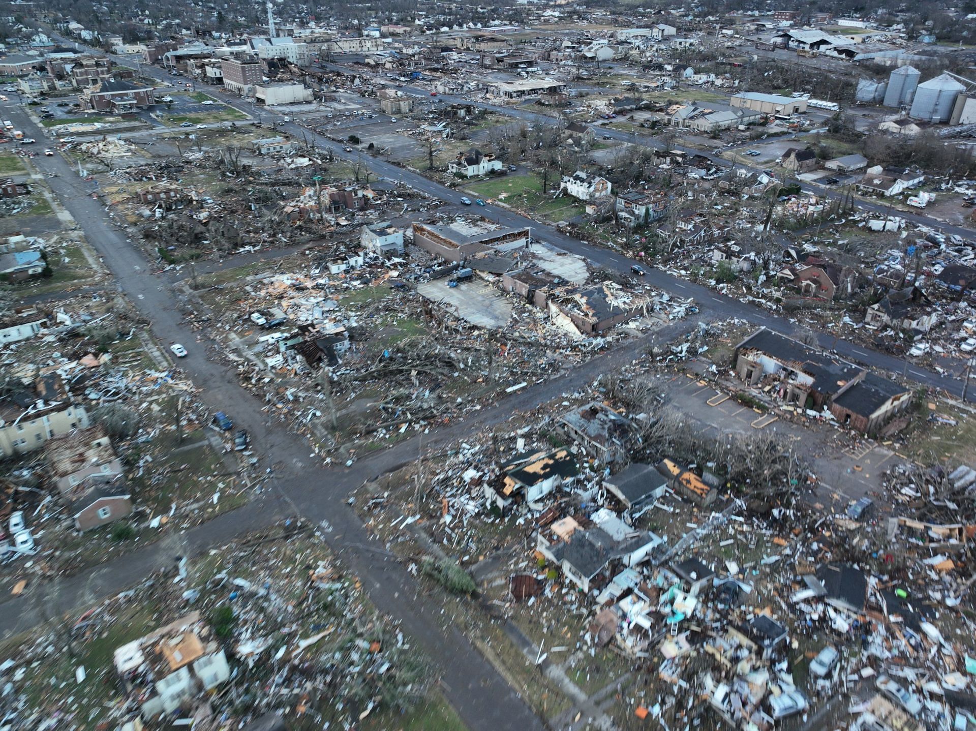 Kentucky tornado photos Blocks flattened, historic sites destroyed as