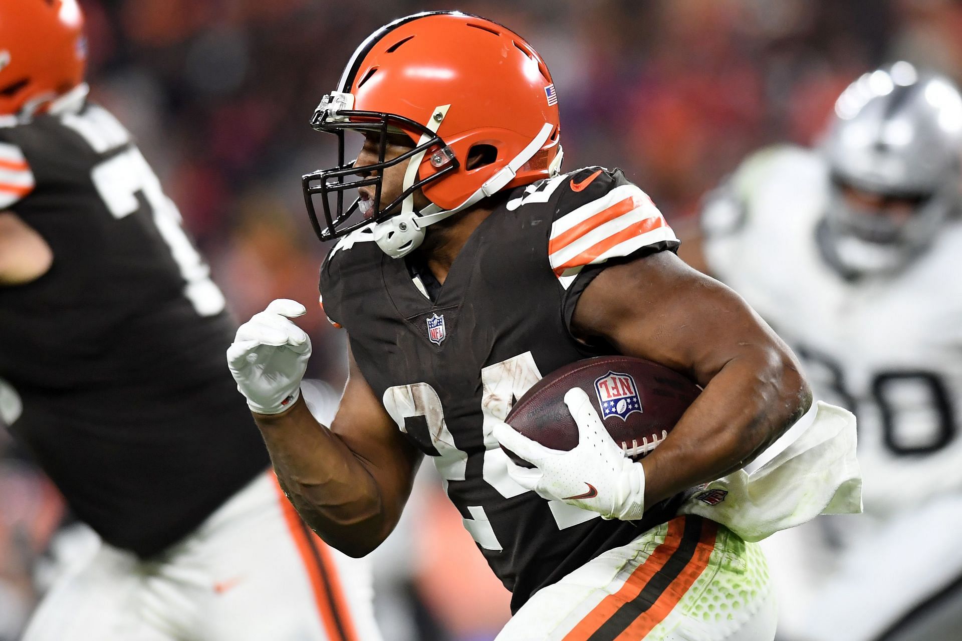 Nick Chubb took on the Browns&#039; offensive burden in their nationally televised AFC tilt with the Raiders (Photo: Getty)