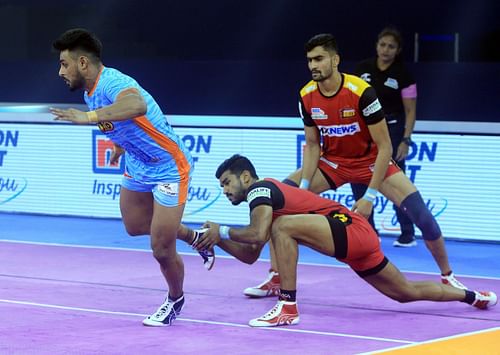 Maninder Singh was unstoppable in his club's previous encounter against the Bengaluru Bulls - Image Courtesy: Bengal Warriors Twitter