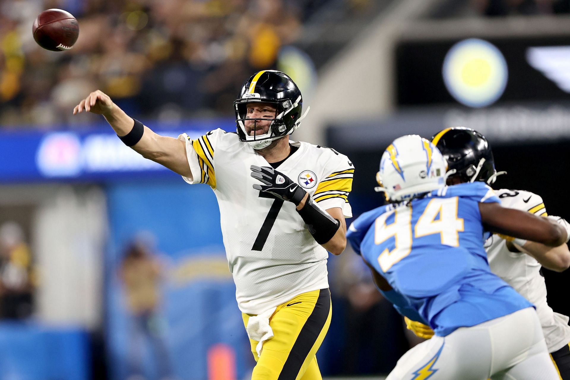Pittsburgh Steelers QB Ben Roethlisberger v Los Angeles Chargers