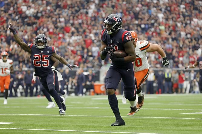 Watch: This is f****** ridiculous - Titans HC Mike Vrabel storms out of  press conference after repeated question about Zach Cunningham