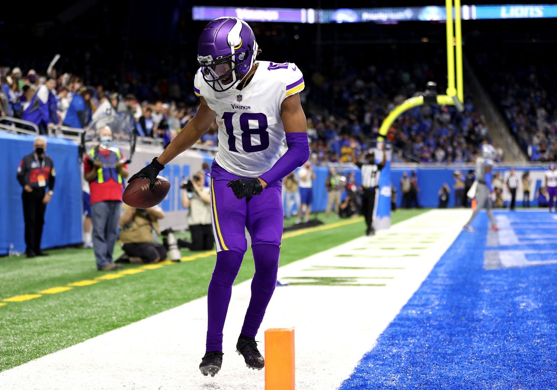 NFLSU Week 15: Jefferson climbs to the top of NFL receivers