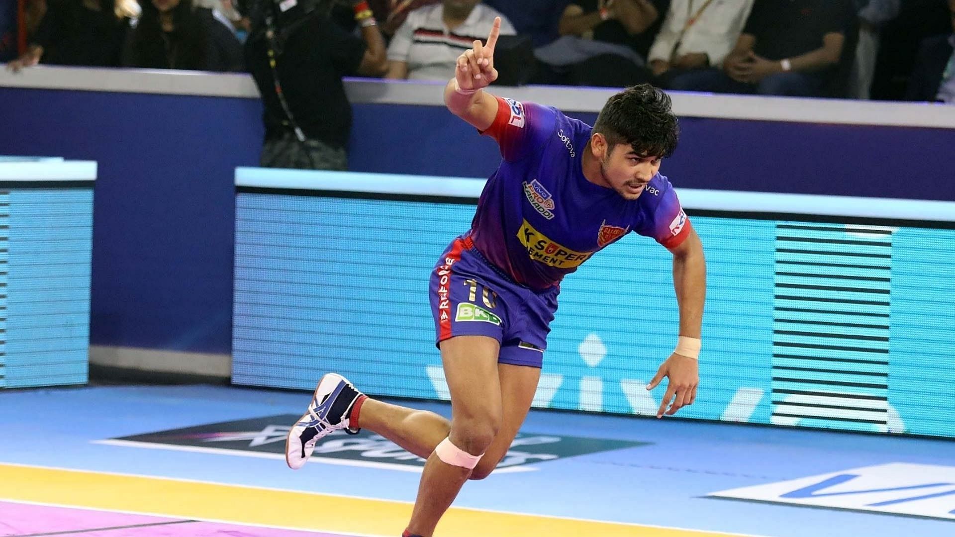 Naveen Kumar in action for Dabang Delhi - Image Courtesy: PKL