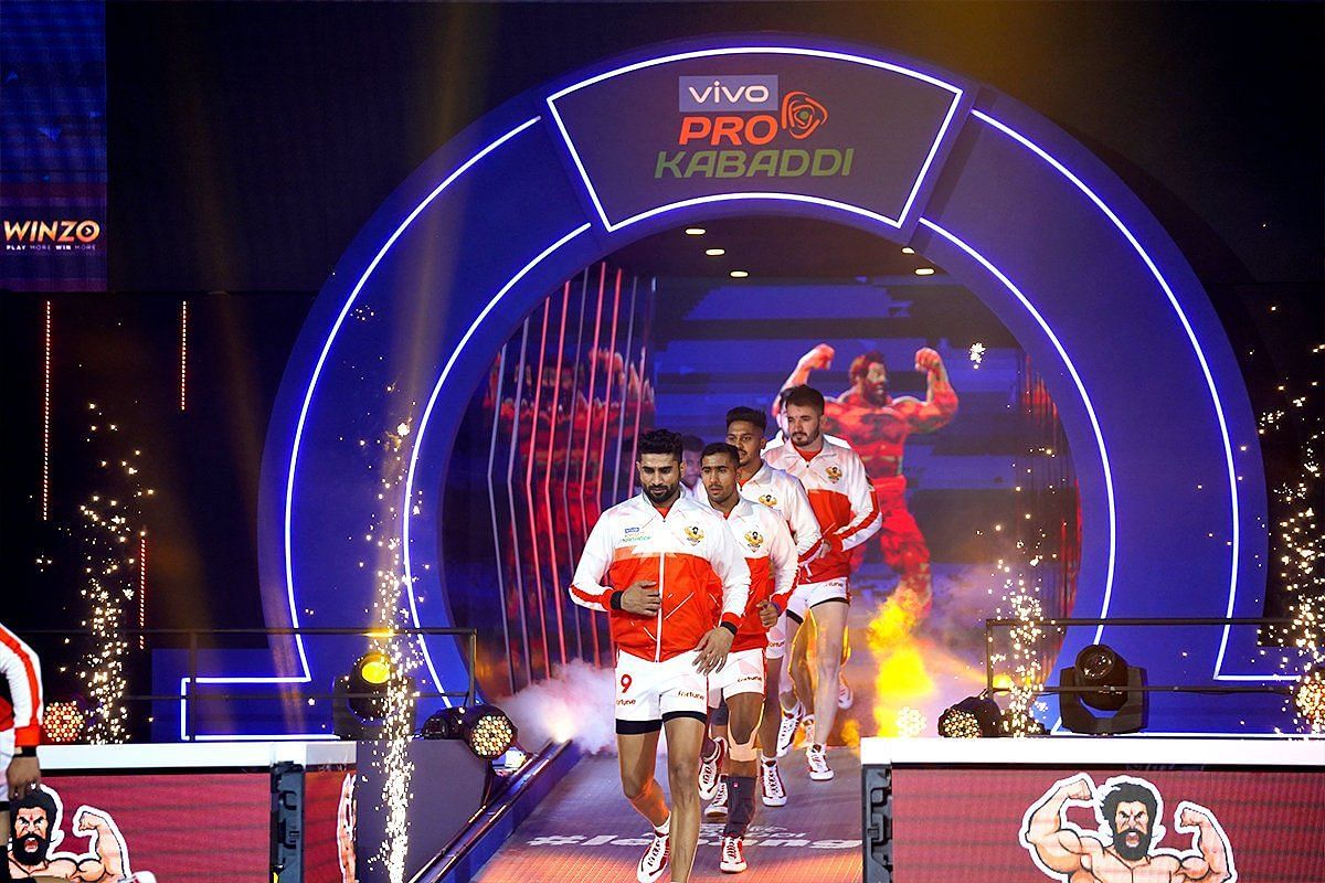 Gujarat Giants&#039; players enter the arena - Image Courtesy: Gujarat Giants Twitter Gujarat Giants