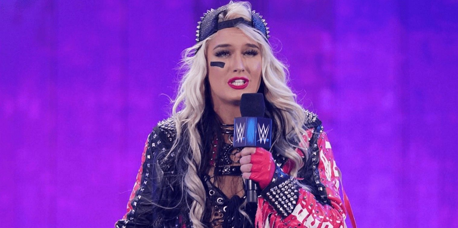 Toni Storm is still a new face on SmackDown