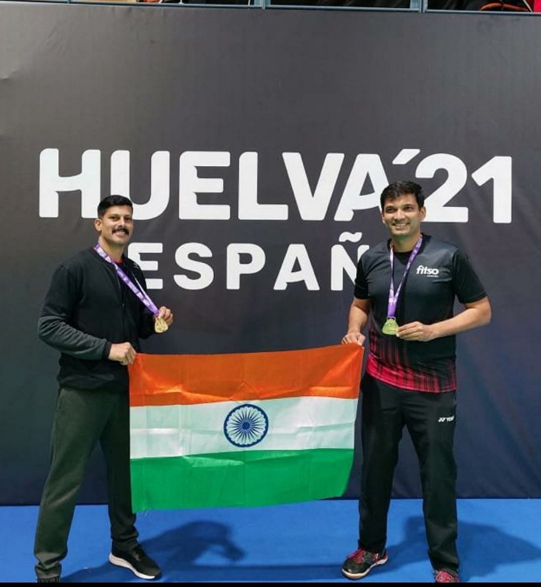 KA Aneesh (L) and Vijay Lancy Mascarenhas beat Johnny Hast Hansen (Denmark) and Mark Mackay (Scotland) 21-18, 21-16 in the men&#039;s doubles 45 plus final