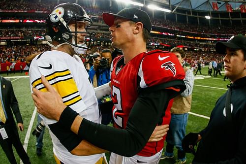 Ben Roethlisberger and Matt Ryan embrace after a 2014 meeting (Photo: Getty)