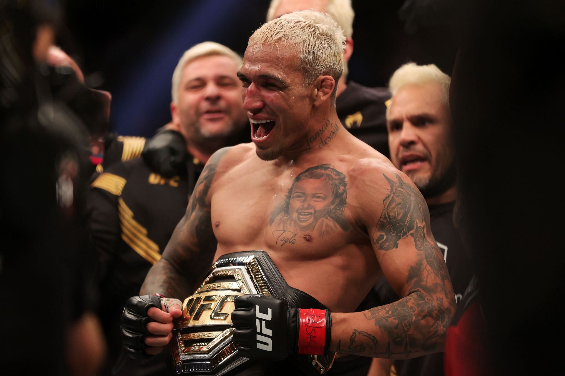 UFC 269: Oliveira v Poirier - Oliveira victorious
